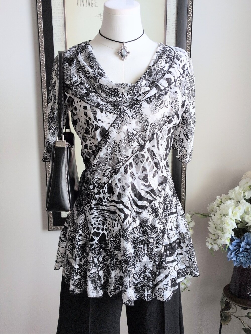 Feratelli Black & White Mesh Lace Tunic Top Size M